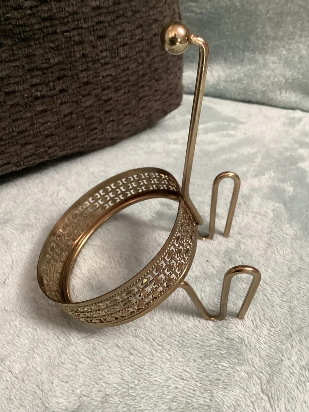 Vintage 1960s Anchor Hocking glass, potato chip, and dip ball holder. Set.